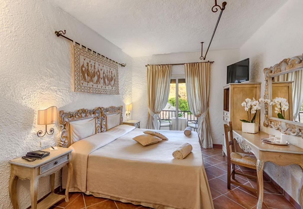 COLONNA GRAND HOTEL CAPO TESTA, a Colonna Luxury Beach Hotel, Santa Teresa Sardegna img18
