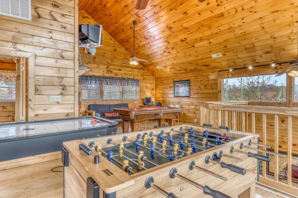 Popular attractions Area Nearby Property