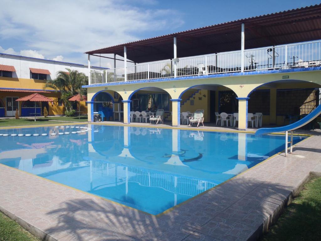 Hotel San Carlos Yautepec photo