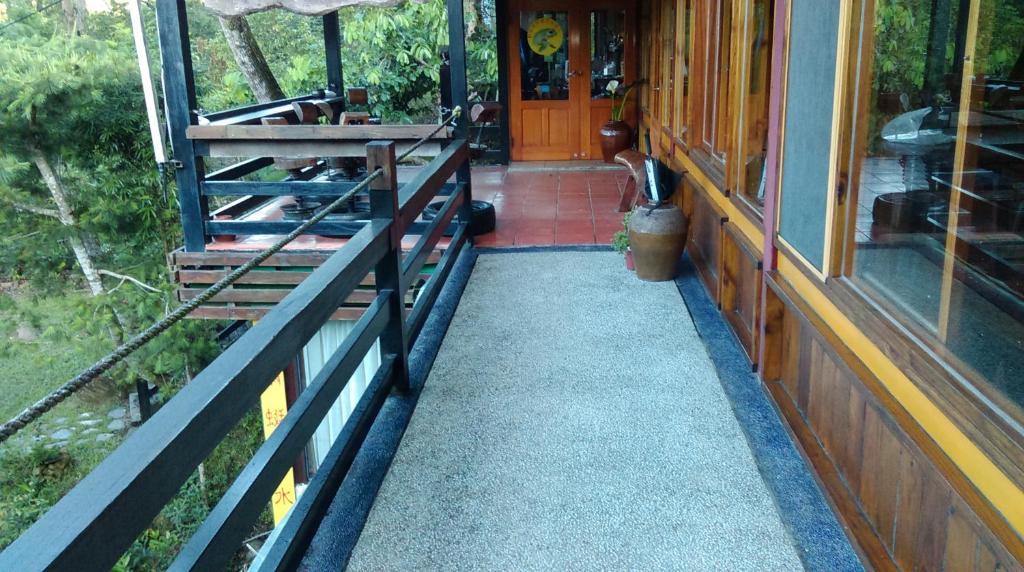 Hong Wa Cuo南投埔里紅瓦厝山居民宿森林系住宿生態手作體驗