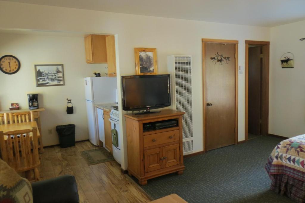 Franciscan Lodge photo
