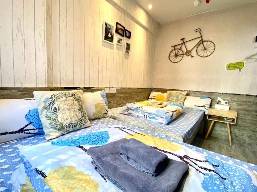 Hong Kong Hostel (Tsim Sha Tsui Mansion) photo