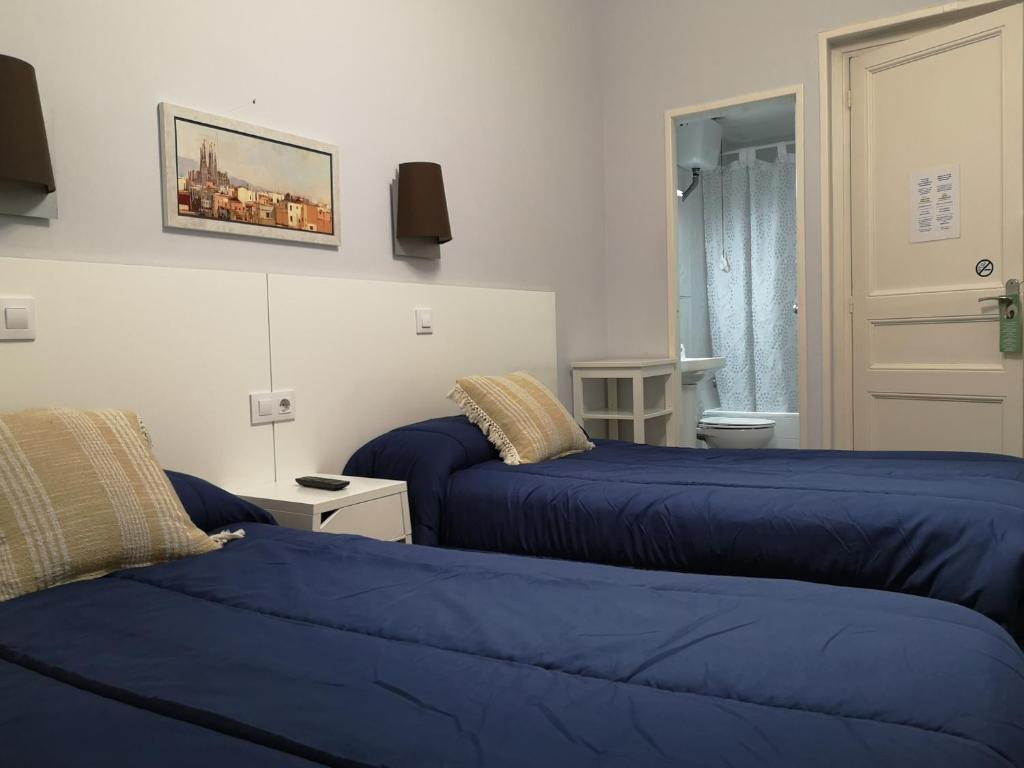 Hostal Lesseps - 4