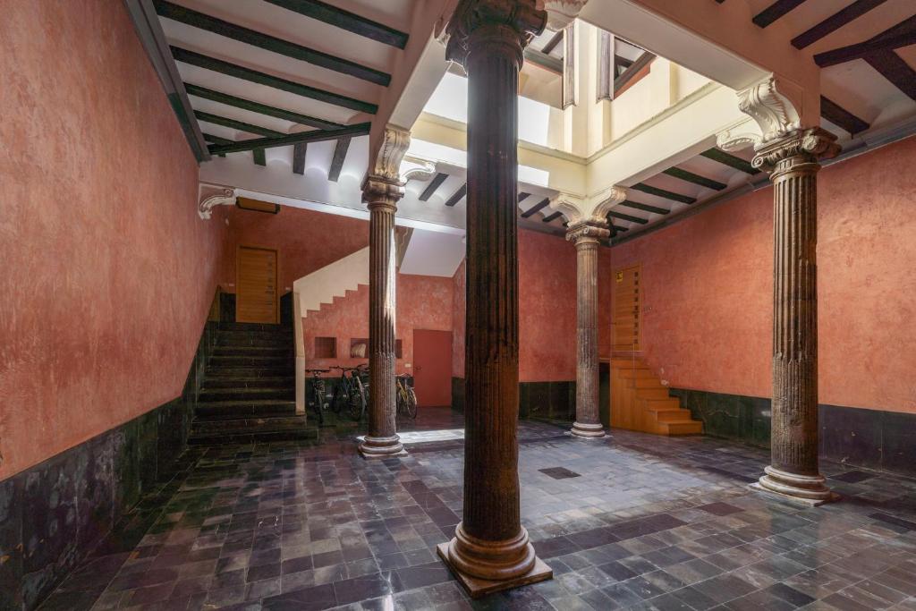 El Palacio de Argensola by Alogest - 1