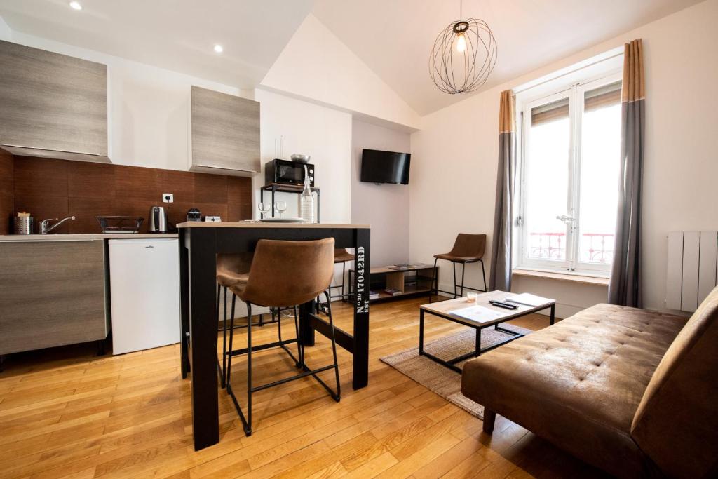 les apparts a Albert - authentique et unique — Hotel in Lyon