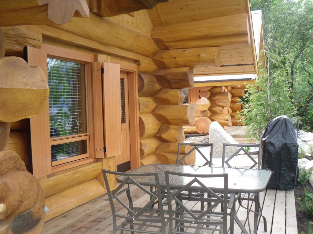 Porteau Cove Olympic Legacy Cabins photo