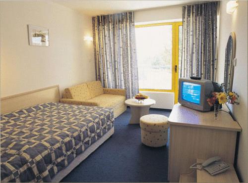 Continental Park Hotel — Hotel rooms in Sunny Beach, Burgas Region