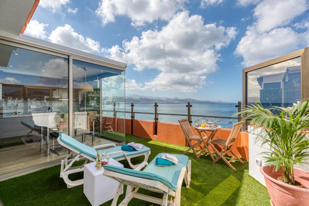 Relax Over the Sea - 2