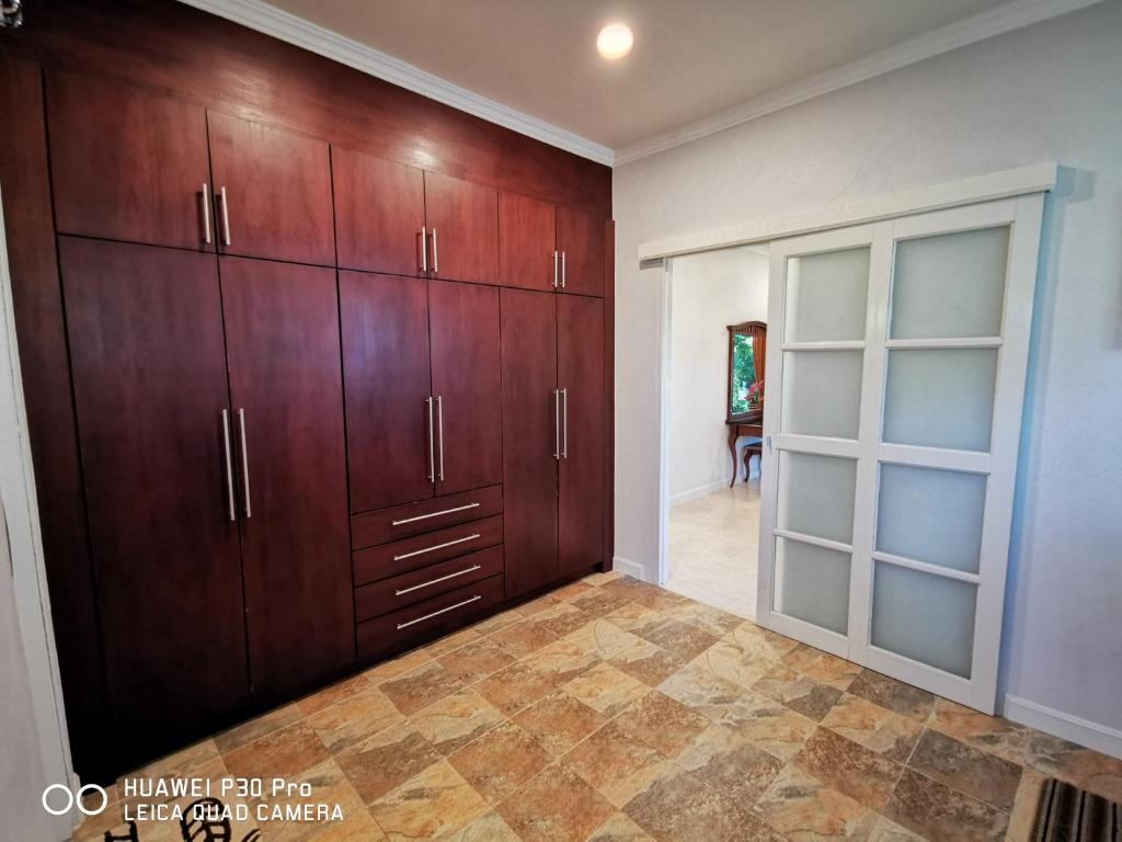 Vacation Garden Villa