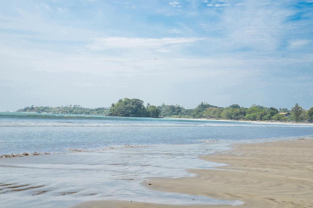 Centhara Beach Weligama photo
