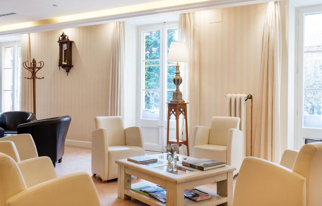 共用ラウンジ/TVエリア