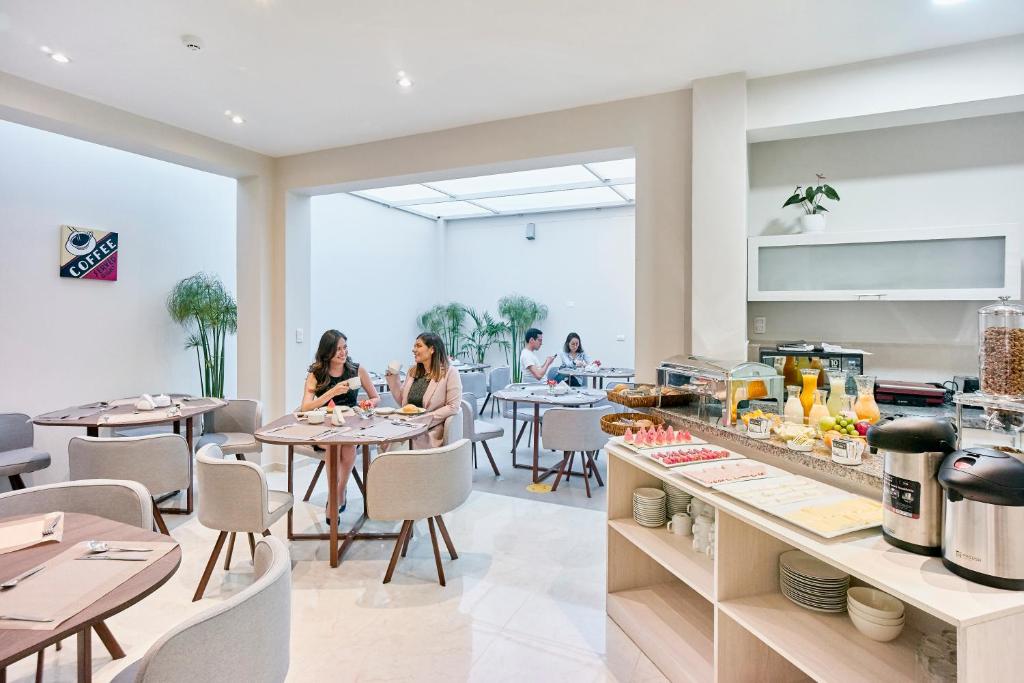 Anturio Hotel - 4