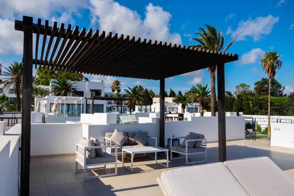 Les Orangers Garden Villas and Bungalows Ultra All inclusive — Hotel building in Hammamet, Nabeul