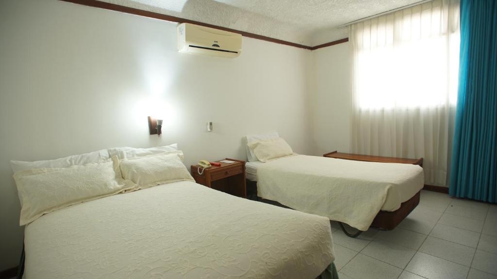 Hotel Bachue Girardot photo