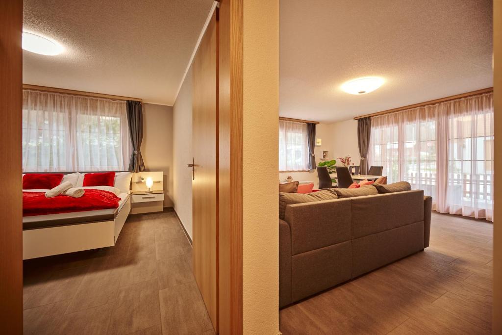 Apartment Breithorn - Charming home - free parking & Wifi - 4