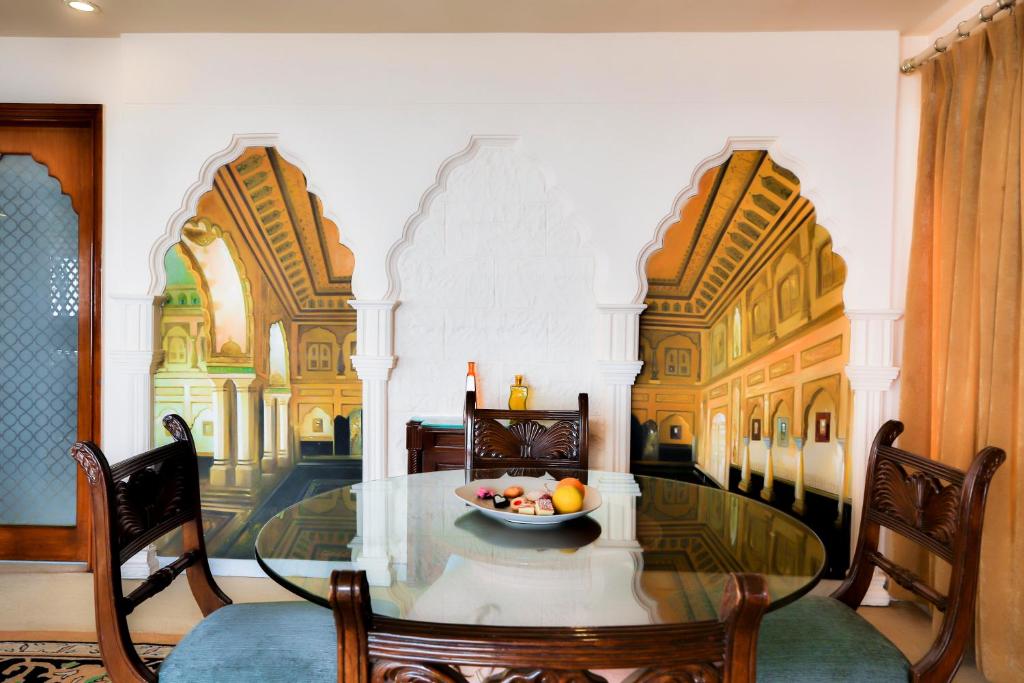 อาหารและเครื่องดื่ม