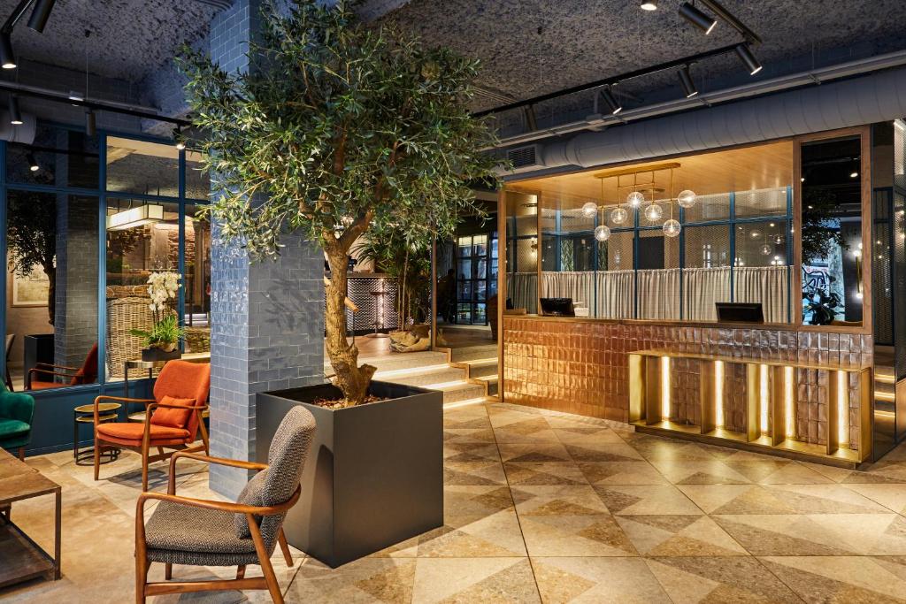 Hotel Indigo Madrid- Princesa photo