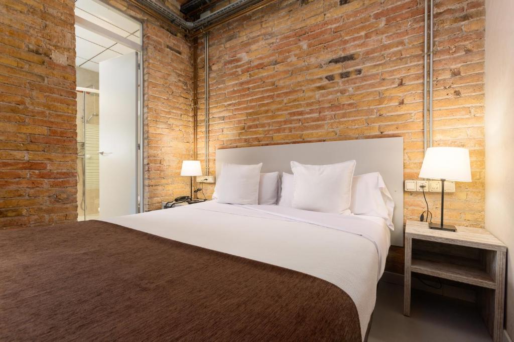 Apartamentos Dv In Barcelona Spain 800 Reviews Price From 92 Planet Of Hotels