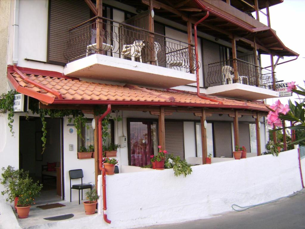 Vassilis Guesthouse photo