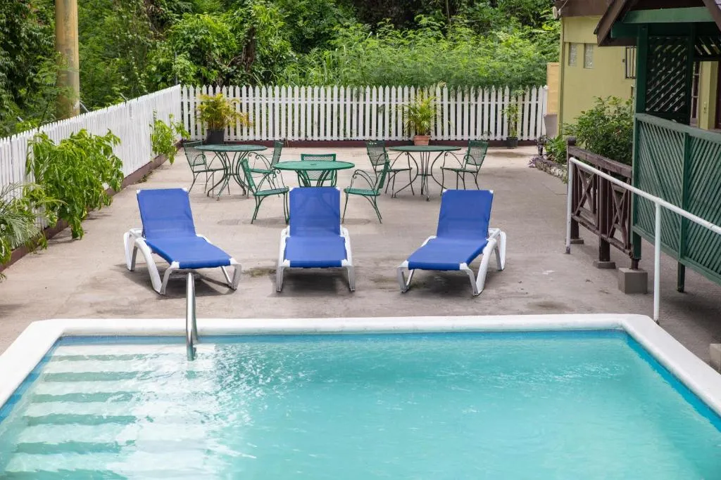 Pineapple Court Hotel, Hotel in Ocho Rios