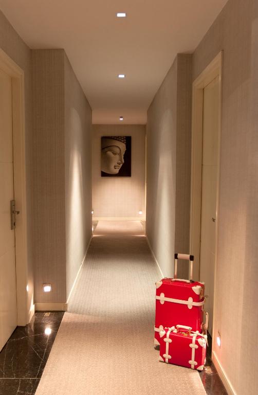 Cosmo Hotel Hong Kong