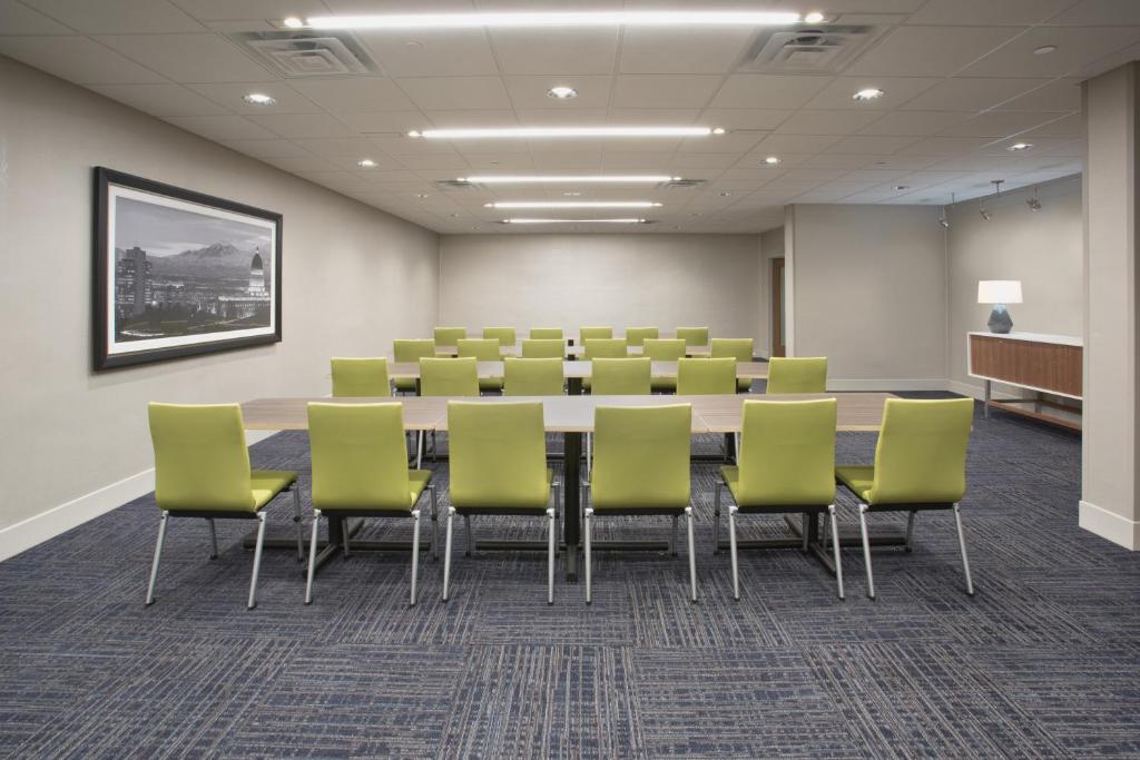 Holiday Inn Express Salt Lake City Downtown Photo 22