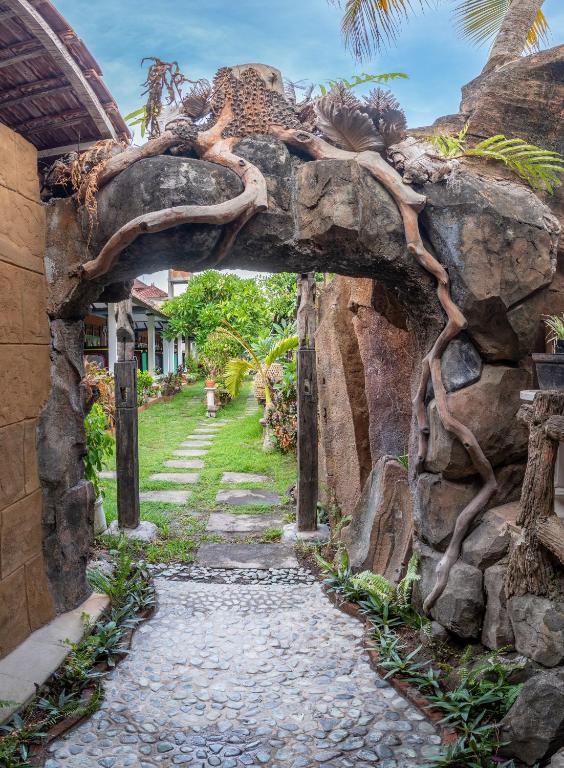 Garden, Binaria Museum Hotel in Bali