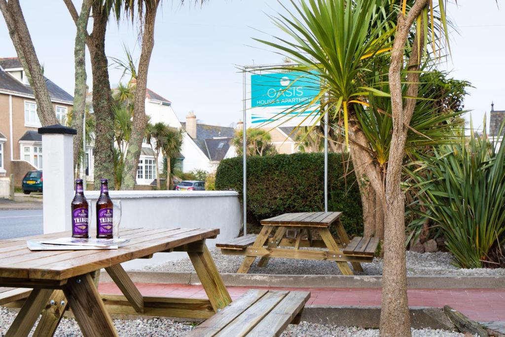 Oasis House photo