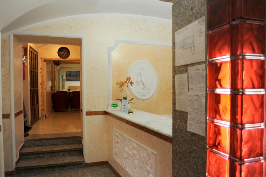 Hotel Veronese photo