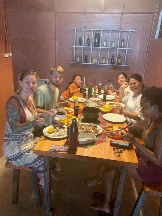 Laguno Bed And Breakfast Hostel photo