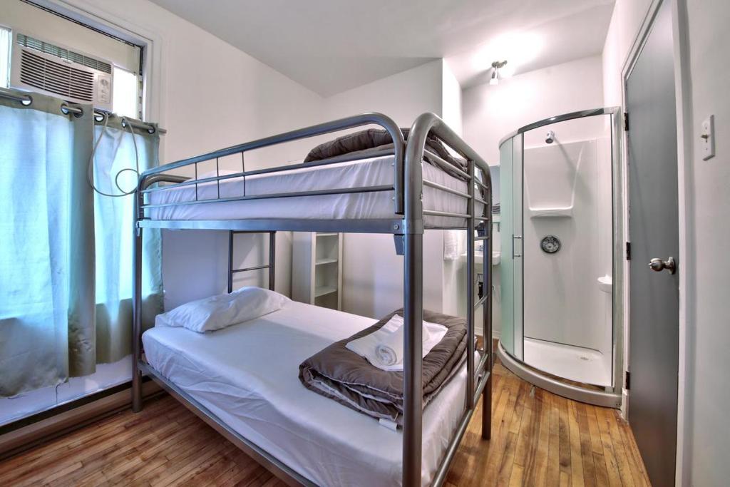 Hotel Mini Inc — Hotel in Montreal (QC)