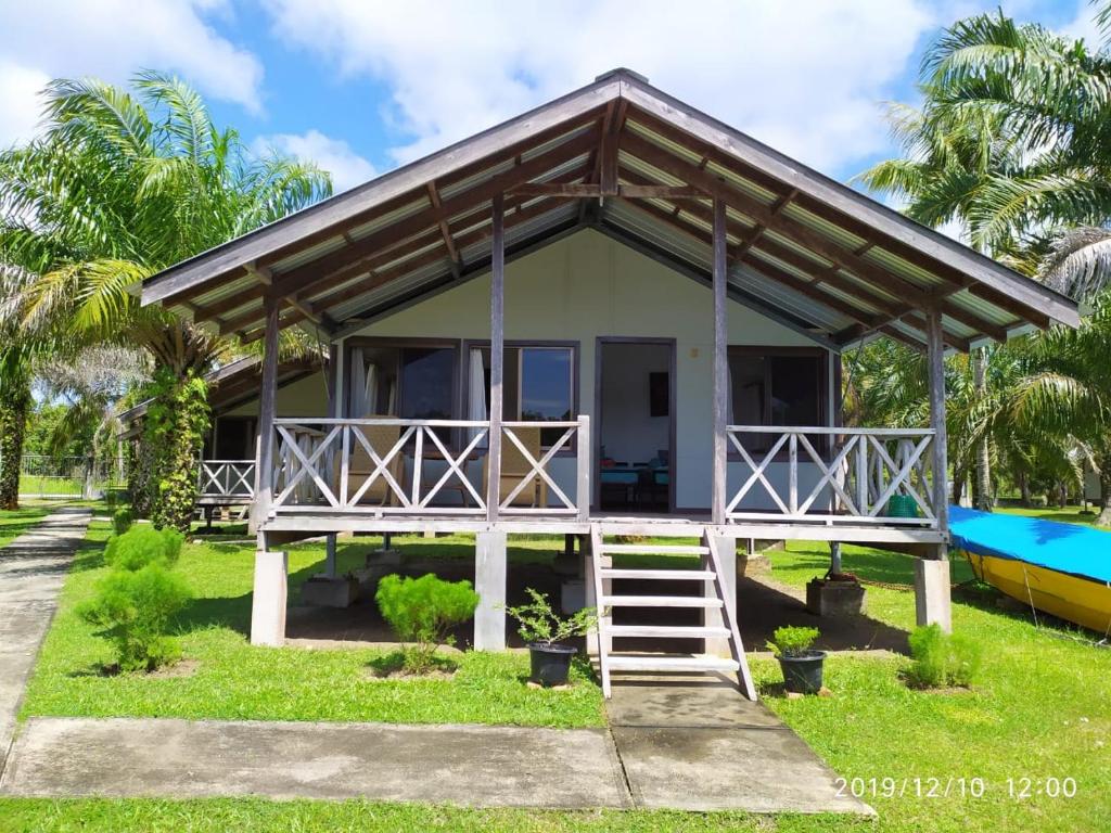 MB Camp Singkil — Hotel in Subulussalam
