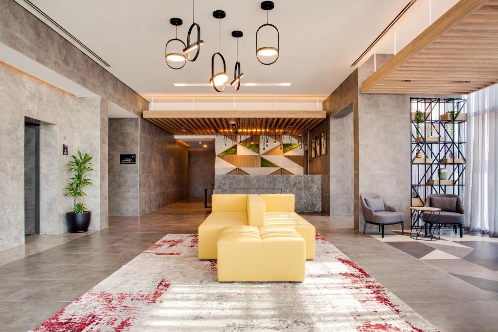 Lobby, Lemon Tree Hotel Jumeirah Dubai in Dubai