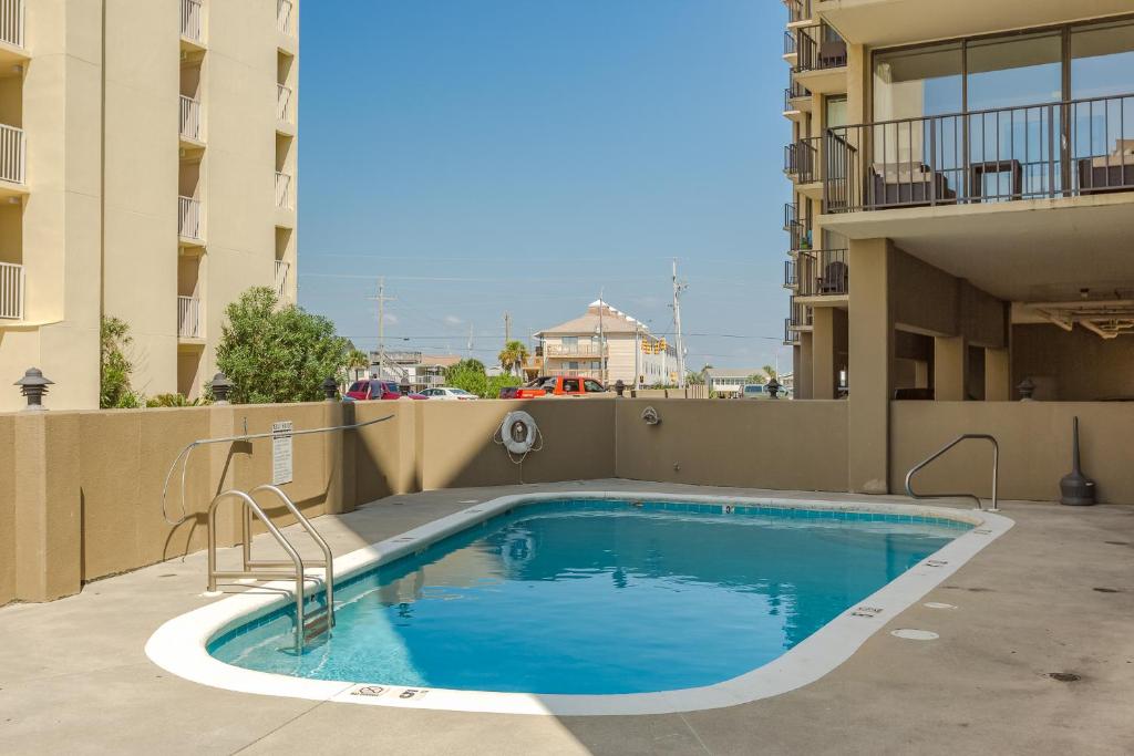 Popular attractions Area Nearby Property