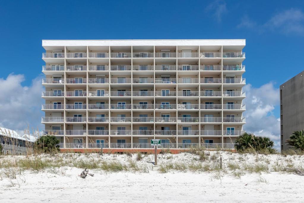 Popular attractions Area Nearby Property