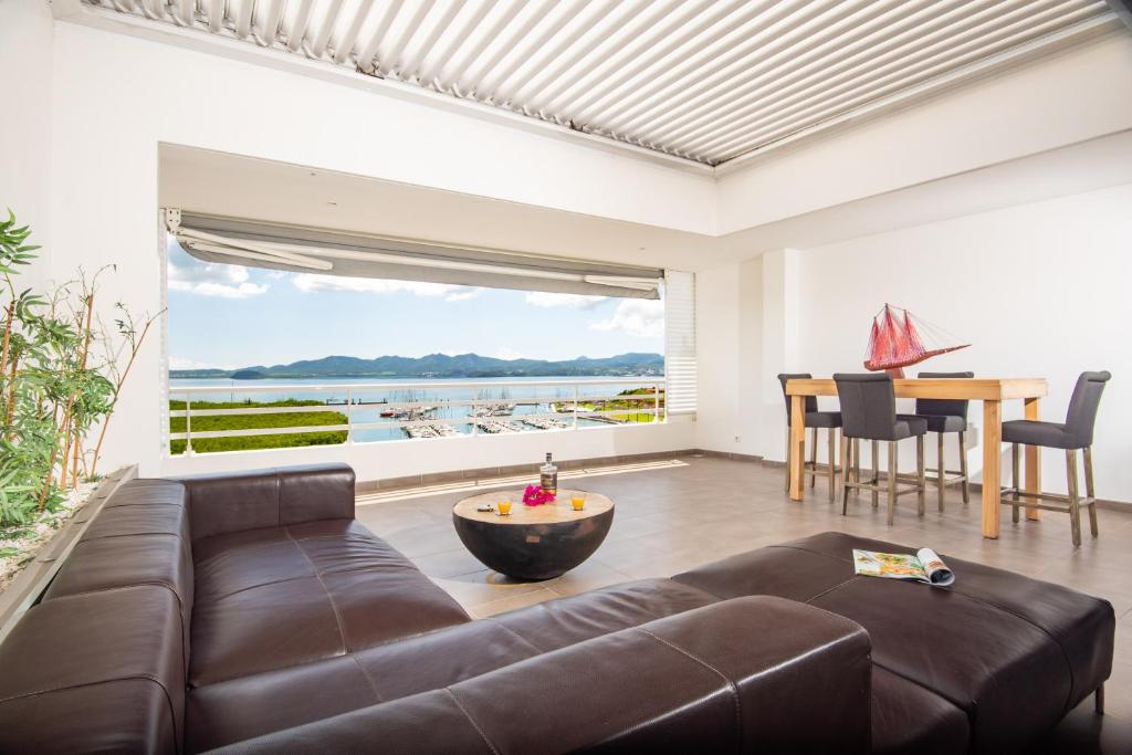 Le Cabotage, La Californie