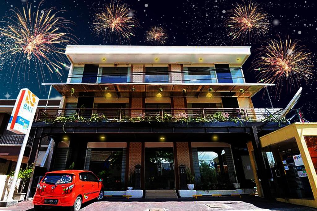 Exterior view, DPT 33 Budget Hotel in Surabaya