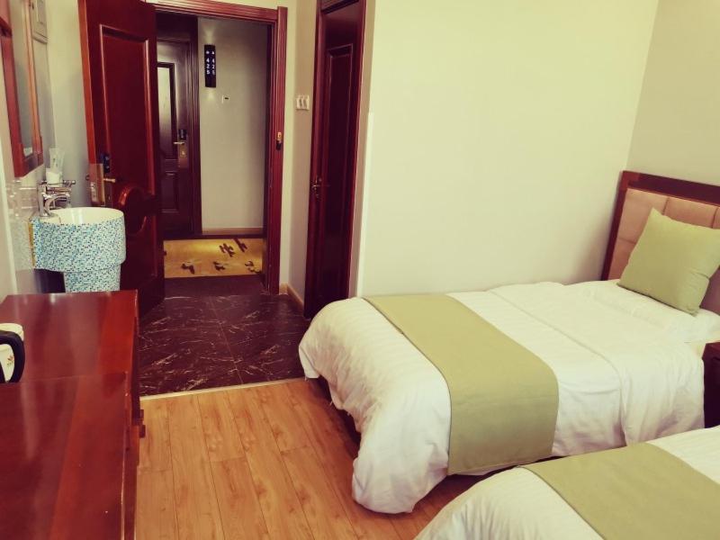 GreenTree Alliance Hulunbeier Zhalantun Railway Station Hotel photo