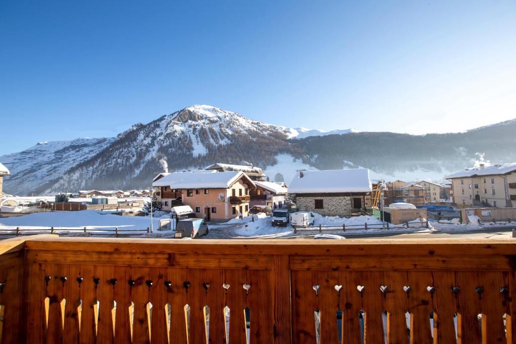 Hotel "La Suisse" photo