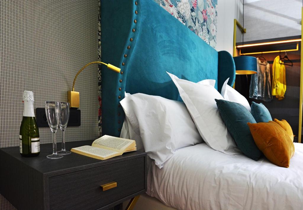 Soho Boutique Sevilla — Hotel rooms in Seville, Andalusia