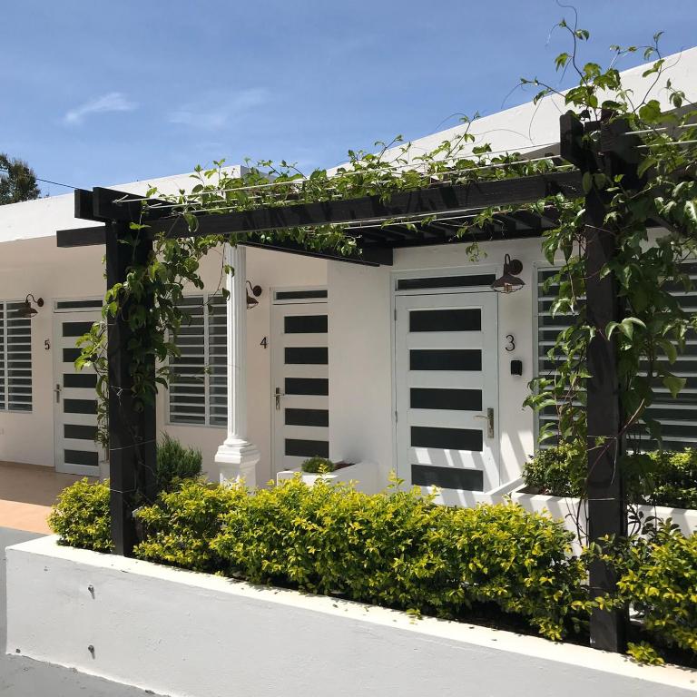 CARMELORIA III, Rincón