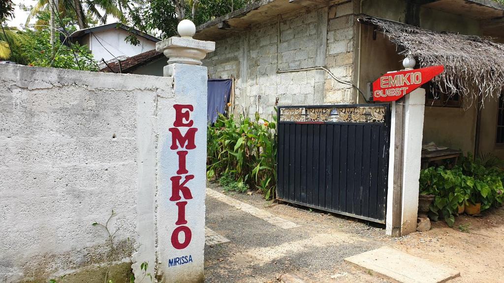 Emikio Mirissa photo
