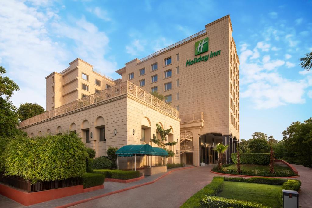 Exterior view, Holiday Inn Agra MG Road in Agra