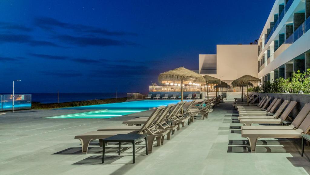โรงแรมเวร์เด มาร์ แอนด์ สปา (Hotel Verde Mar & SPA)