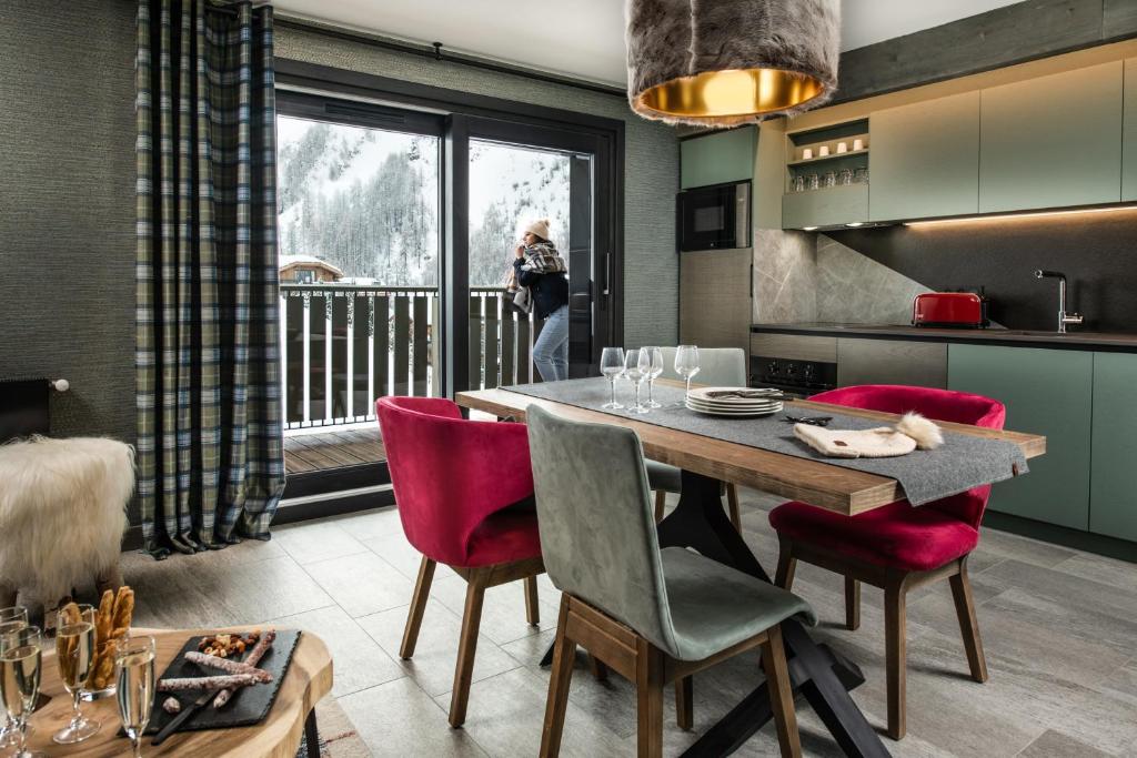 Chalets Izia - Village Montana - 4