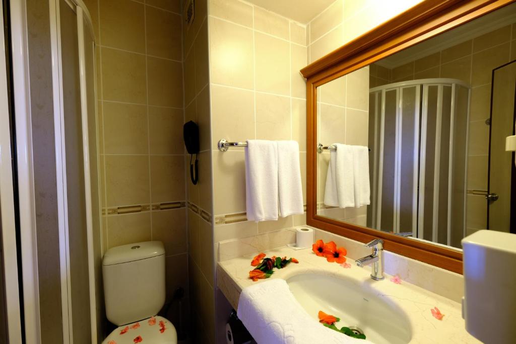 Anitas Hotel — Hotel rooms in Konakli