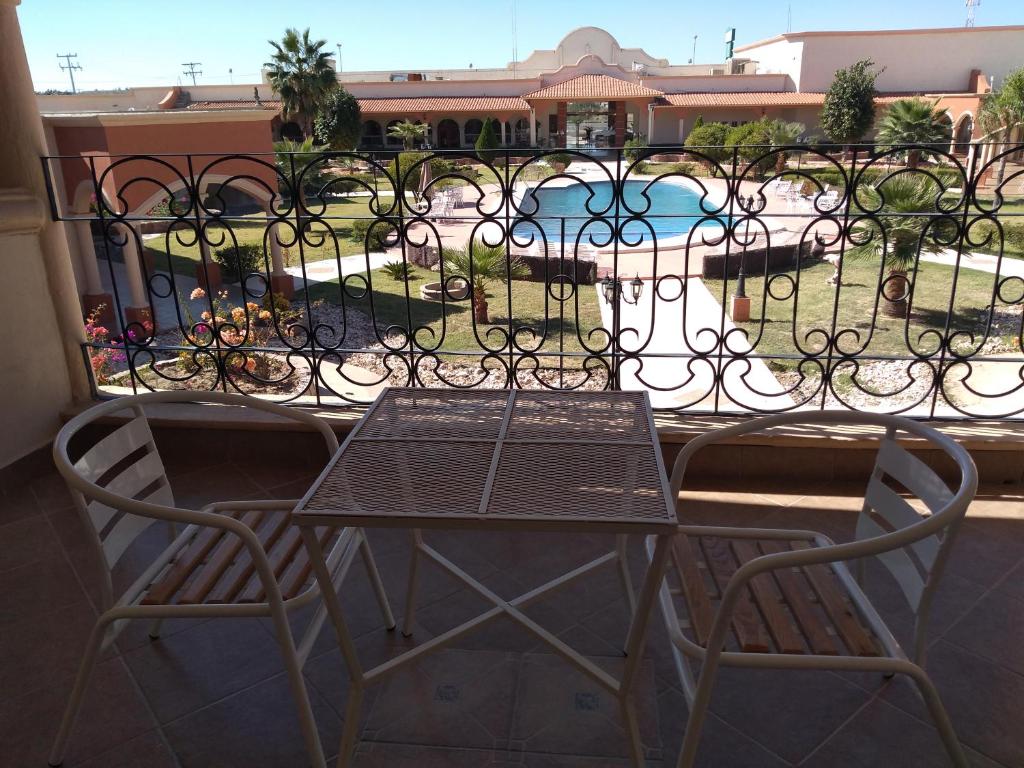 Hotel Jimenez Plaza photo