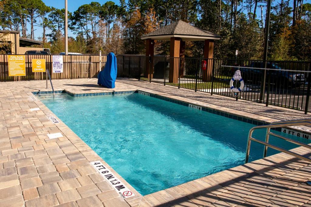 CANDLEWOOD SUITES - JACKSONVILLE - MAYPORT photo
