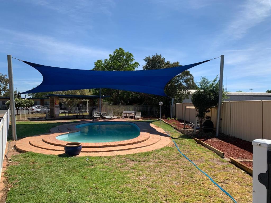 Orana Windmill Motel photo