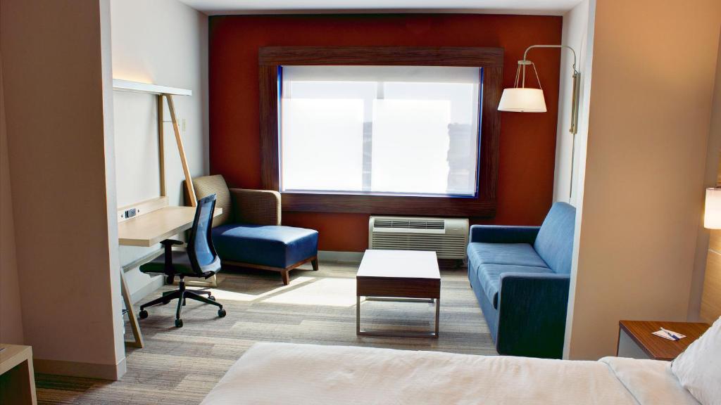 Holiday Inn Express Spencer photo